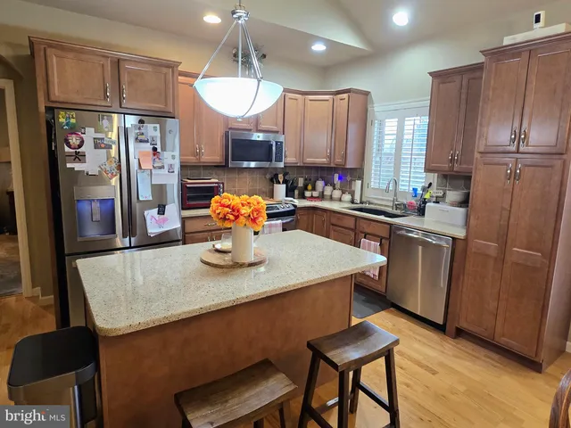 $385,000 | 1227 Cantebury Drive, Mount Joy, PA 17552