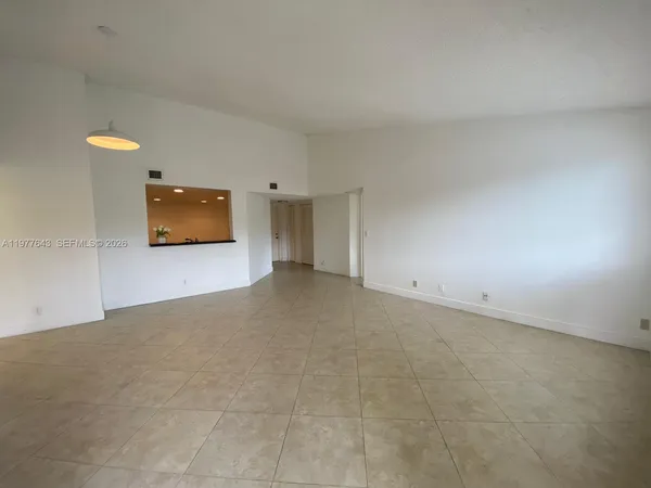 $2,550 | 9777 Westview Drive, Unit 1120, Coral Springs, FL 33076