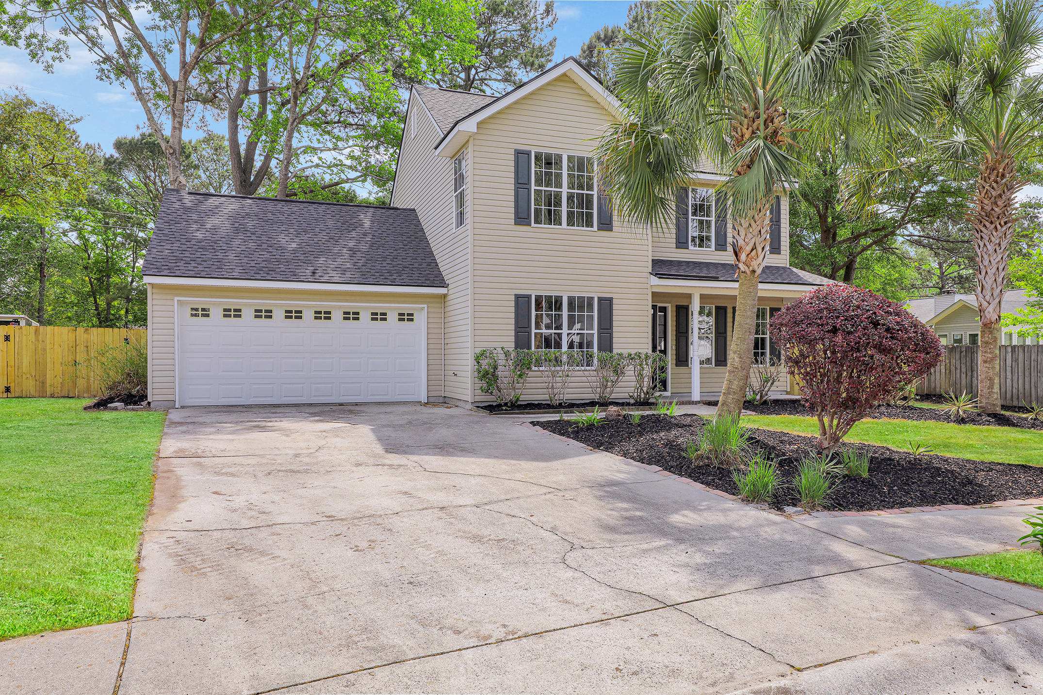 1305 Balcome Road Mount Pleasant, SC 29466 - Photo 2 of 30 1R3A2416