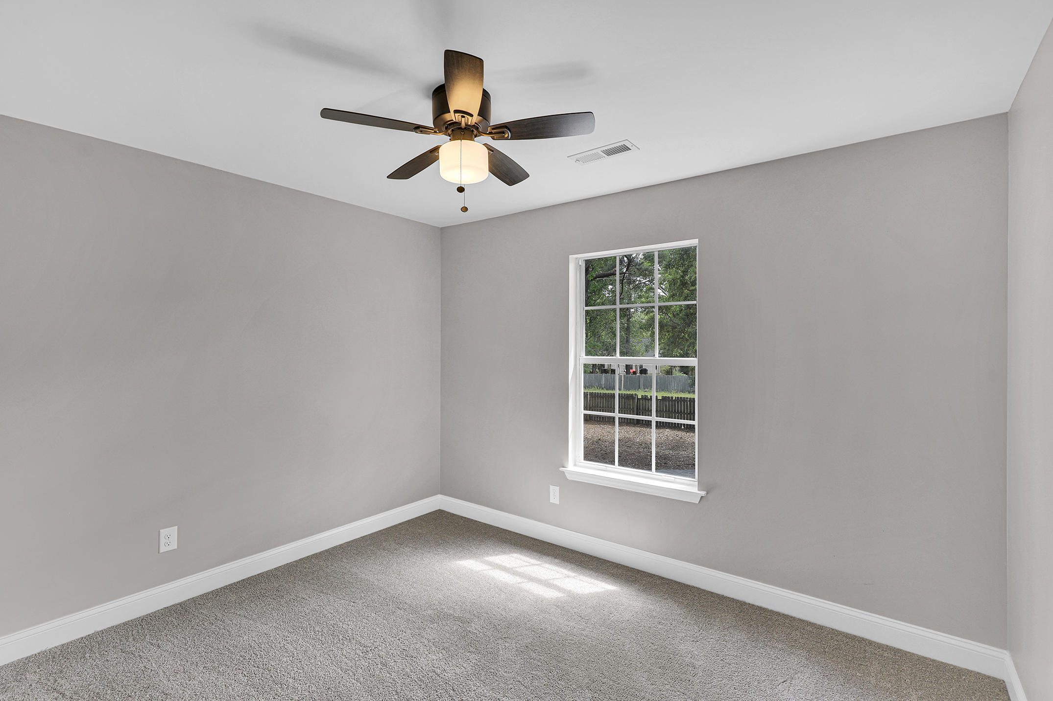 1305 Balcome Road Mount Pleasant, SC 29466 - Photo 20 of 30 1R3A2585