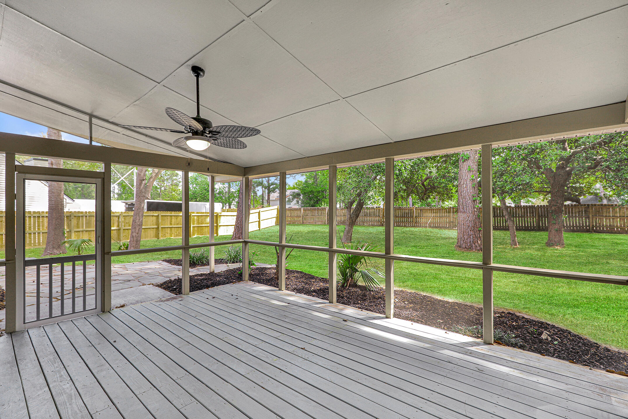 1305 Balcome Road Mount Pleasant, SC 29466 - Photo 23 of 30 1R3A2612