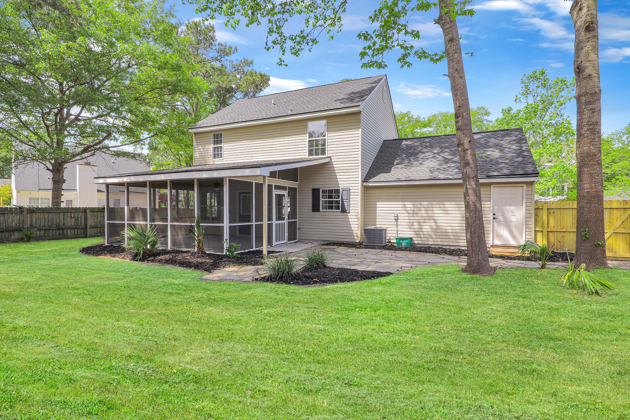 1305 Balcome Road Mount Pleasant, SC 29466 - Photo 25 of 30 1R3A2619