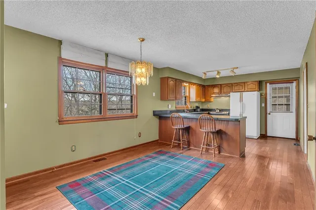 $395,000 | 1884 East 978Th Road, Lawrence, KS 66049