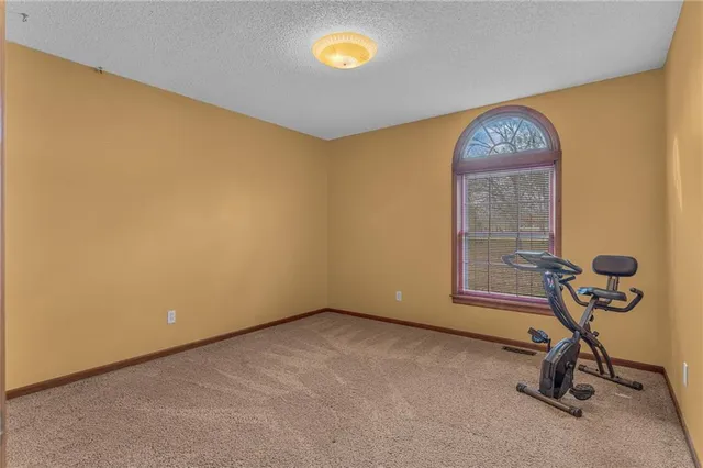 $395,000 | 1884 East 978Th Road, Lawrence, KS 66049