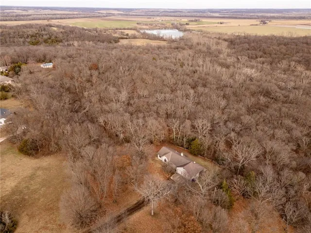 $395,000 | 1884 East 978Th Road, Lawrence, KS 66049