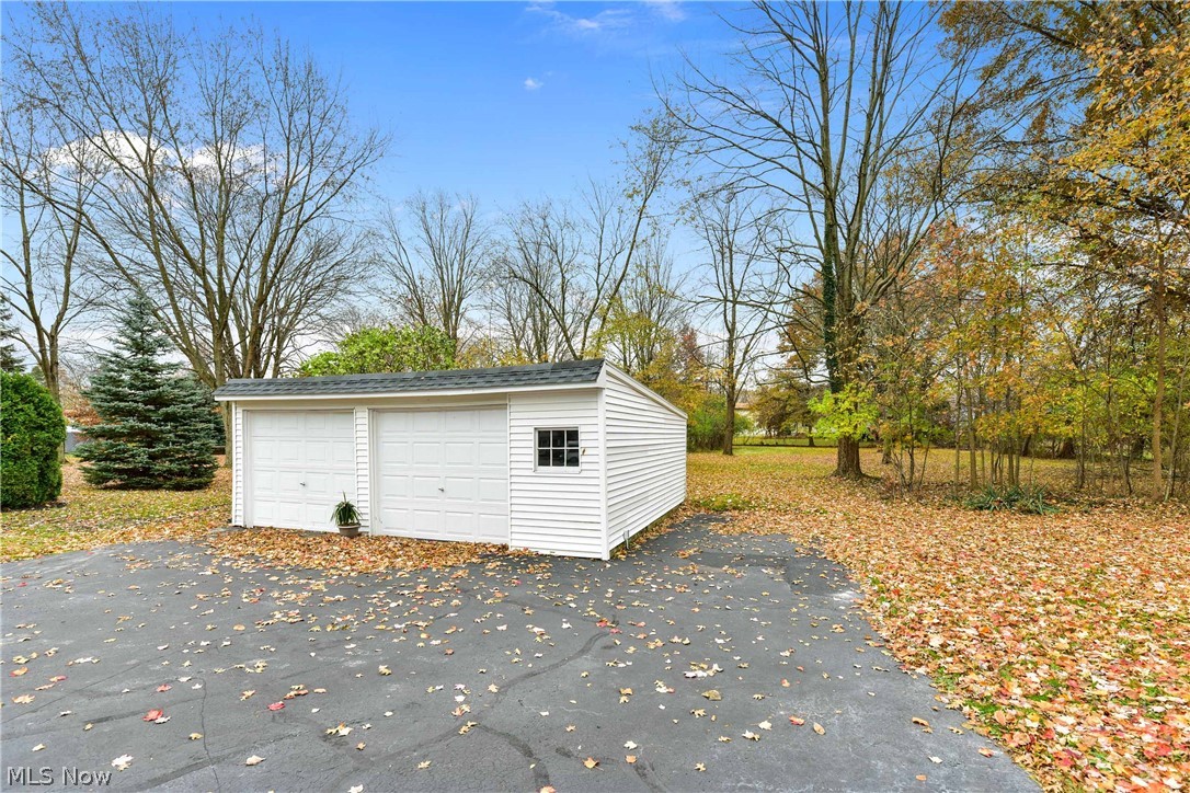 25912 Highland Road Cleveland, OH 44143 - Photo 34 of 35