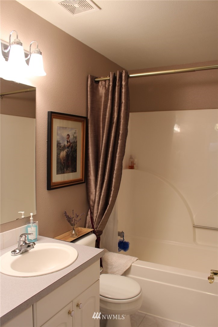 8615 194th Avenue Southwest Rochester, WA 98579 - Photo 17 of 25