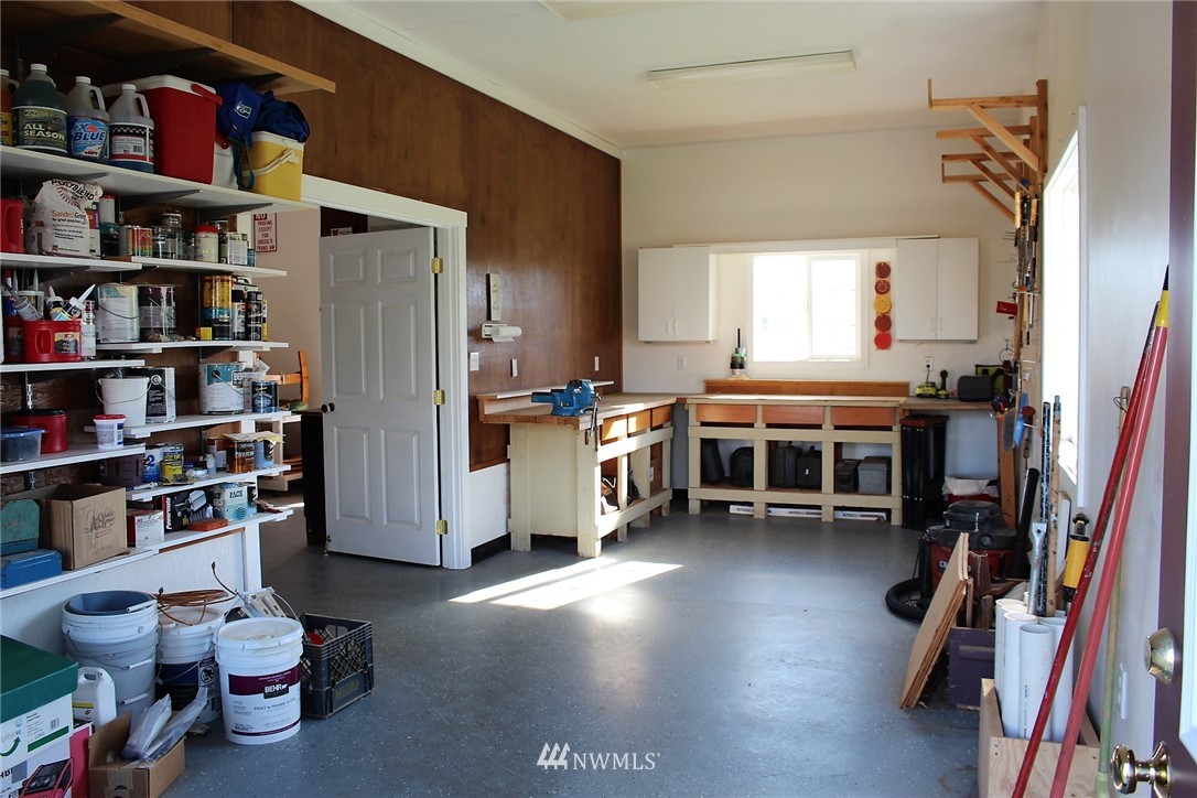8615 194th Avenue Southwest Rochester, WA 98579 - Photo 21 of 25