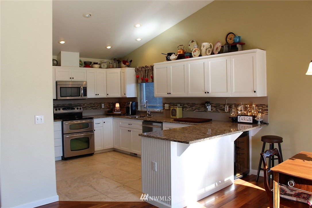 8615 194th Avenue Southwest Rochester, WA 98579 - Photo 9 of 25