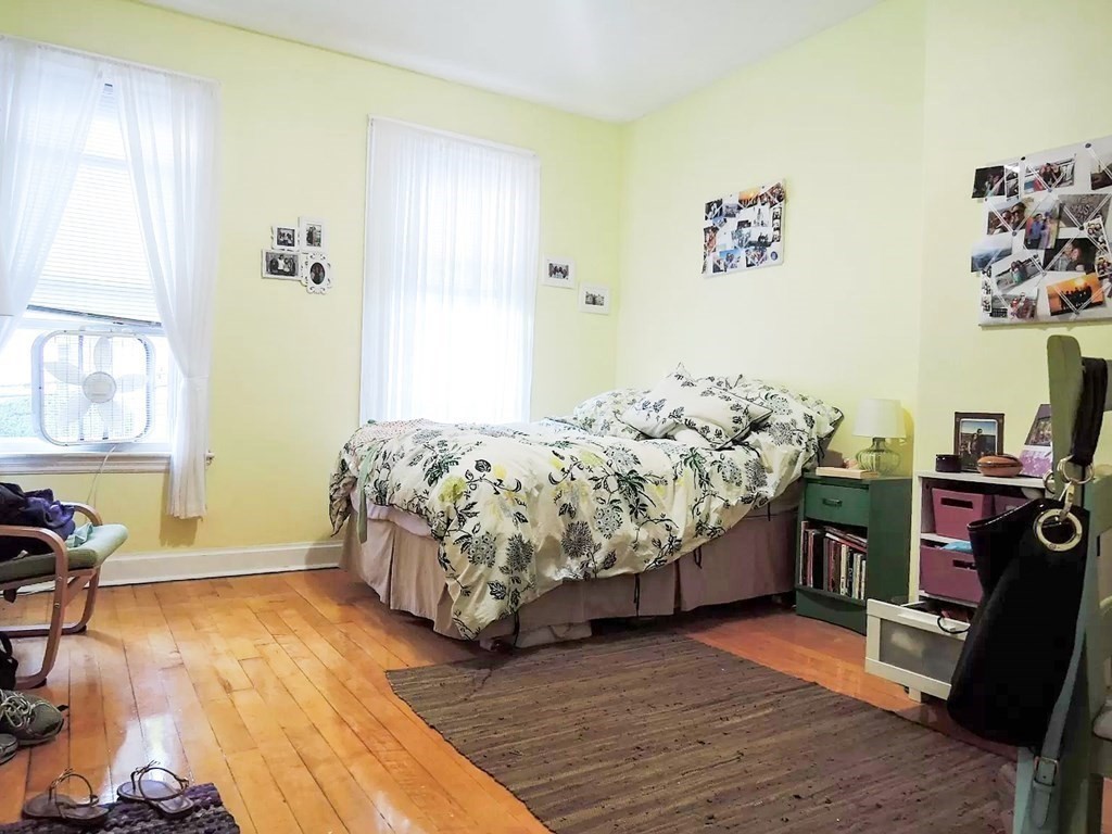 32 Leamington Road Boston, MA 02135 - Photo 5 of 33 Gallery Image 5