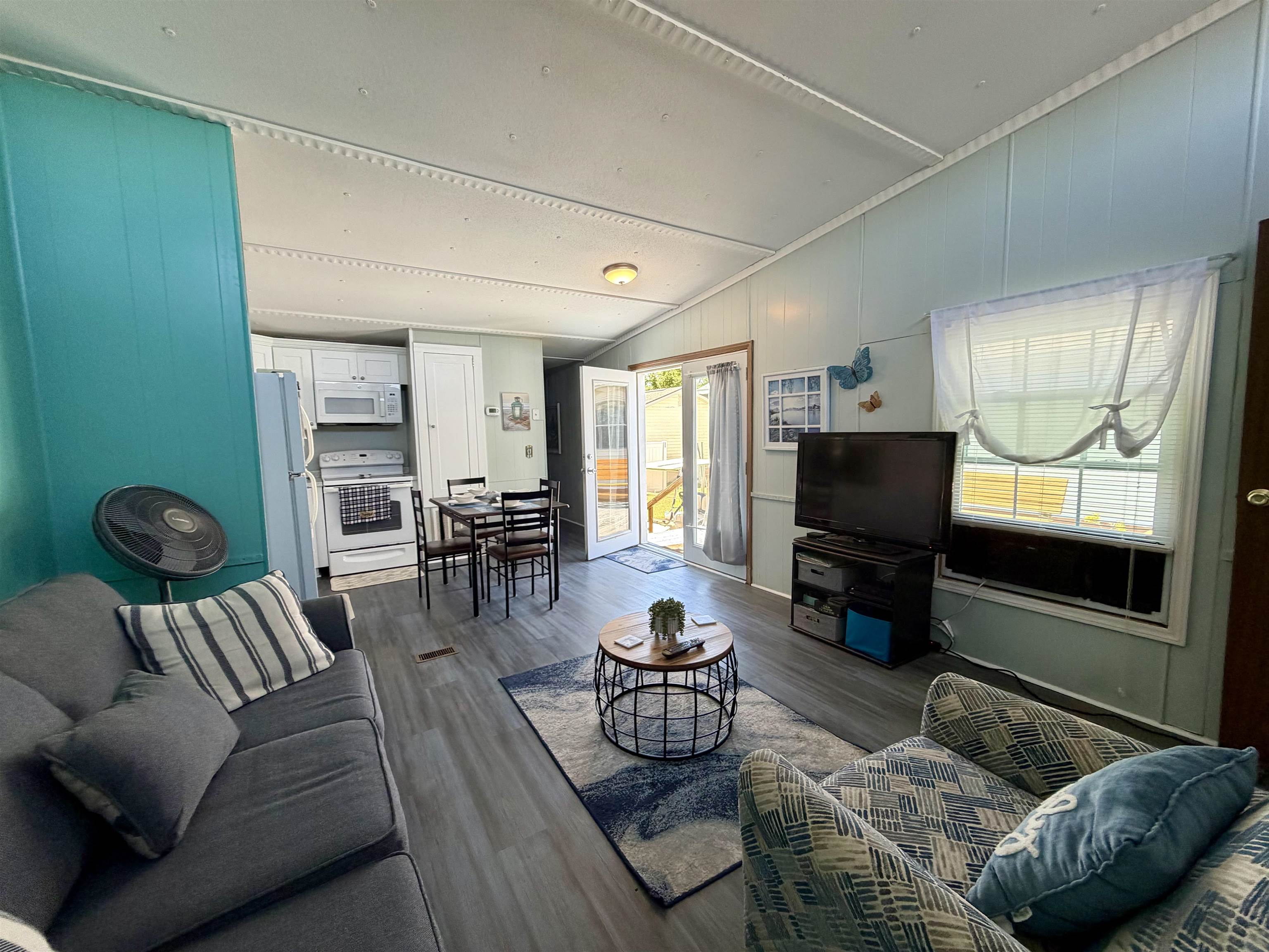 1672 Falcon Surfside Beach, SC 29575 - Photo 5 of 24