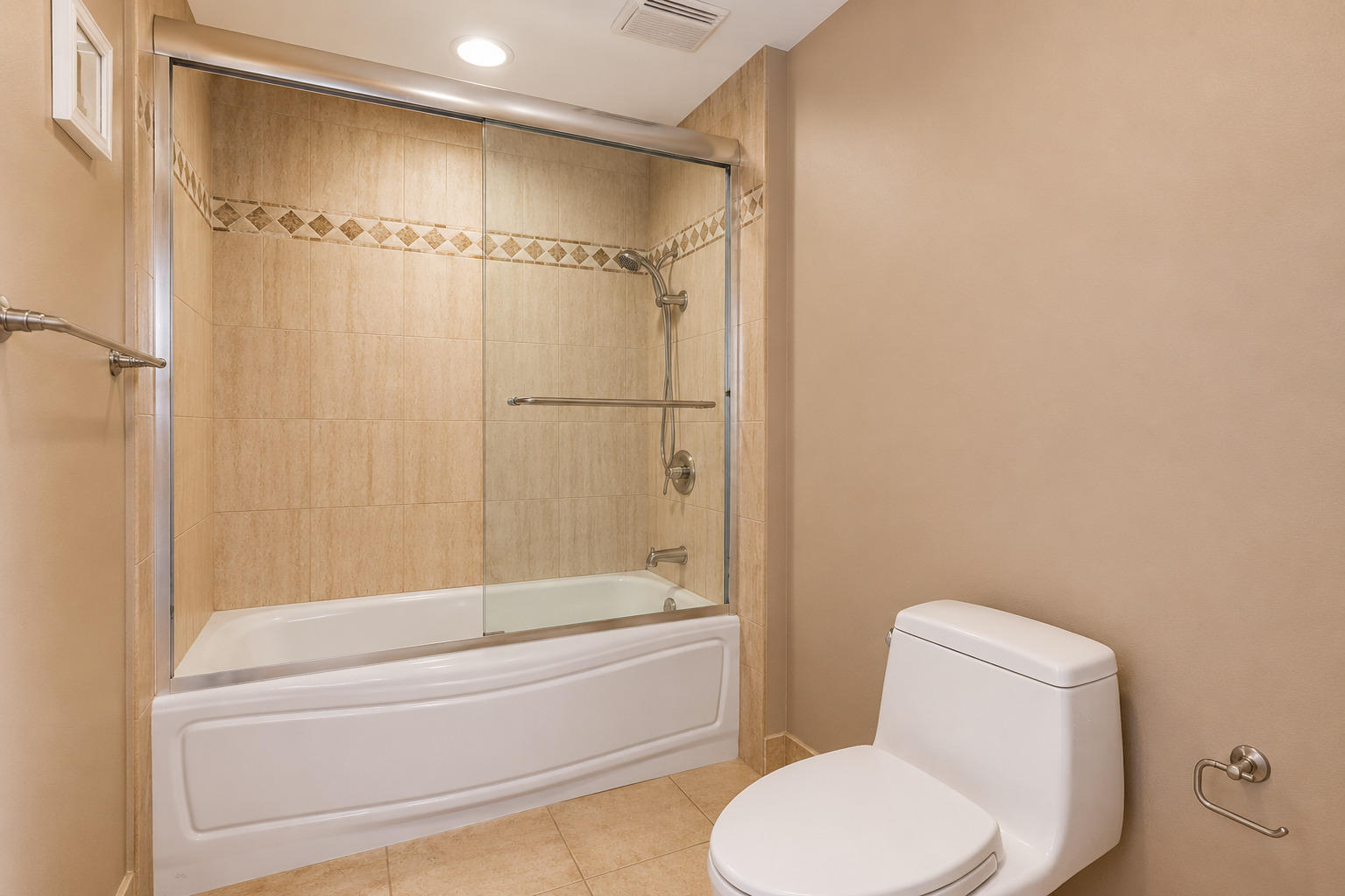 655 West Irving Park Road, Unit 5003 Chicago, IL 60613 - Photo 21 of 35