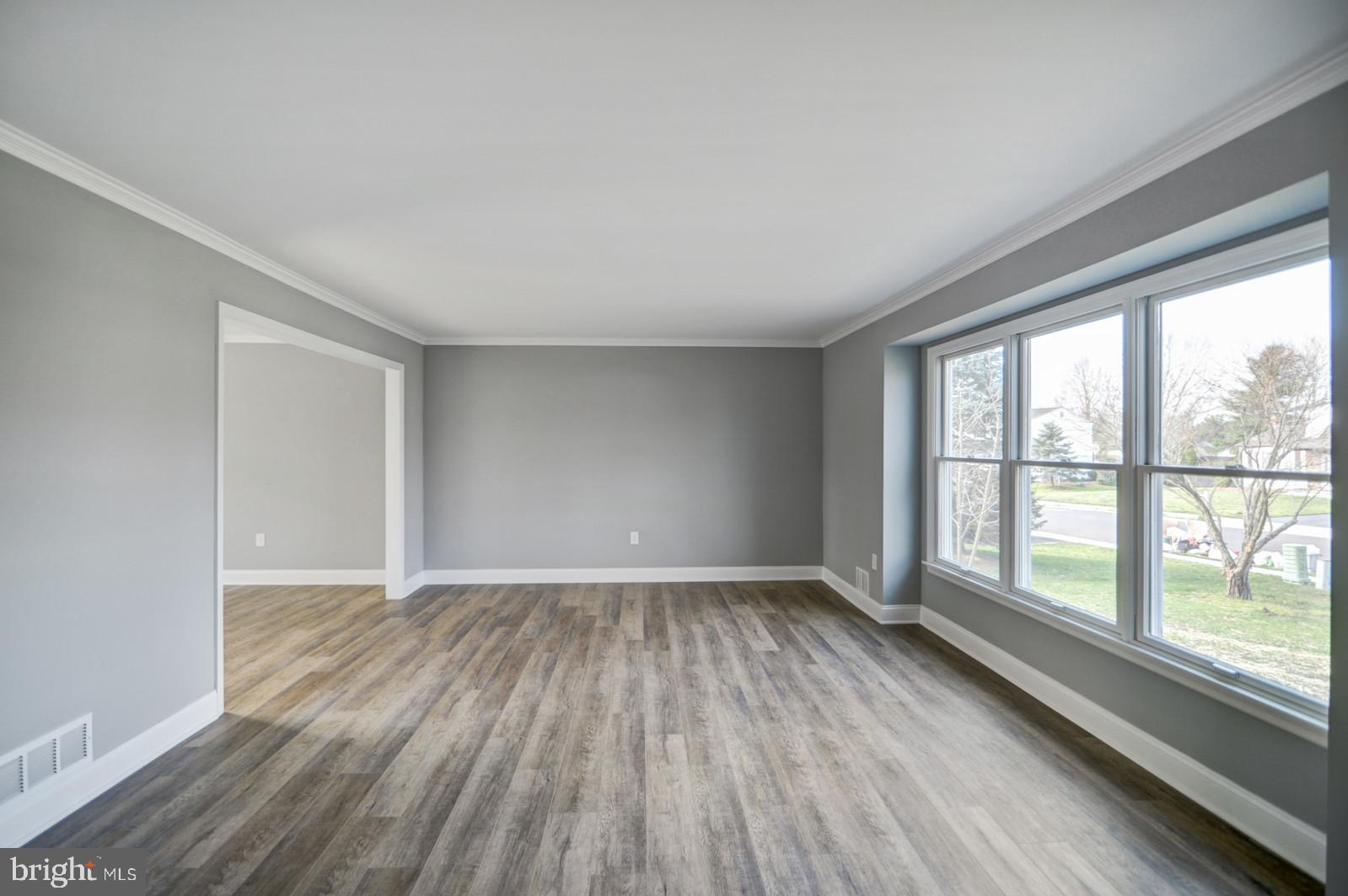 34 Wolfpack Road Trenton, NJ 08619 - Photo 7 of 26 Gallery Image 7