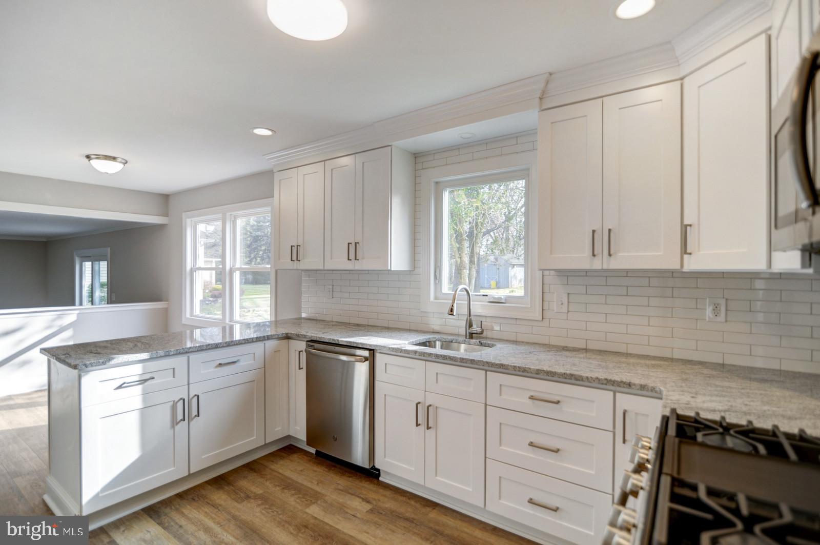 34 Wolfpack Road Trenton, NJ 08619 - Photo 9 of 26 Gallery Image 9