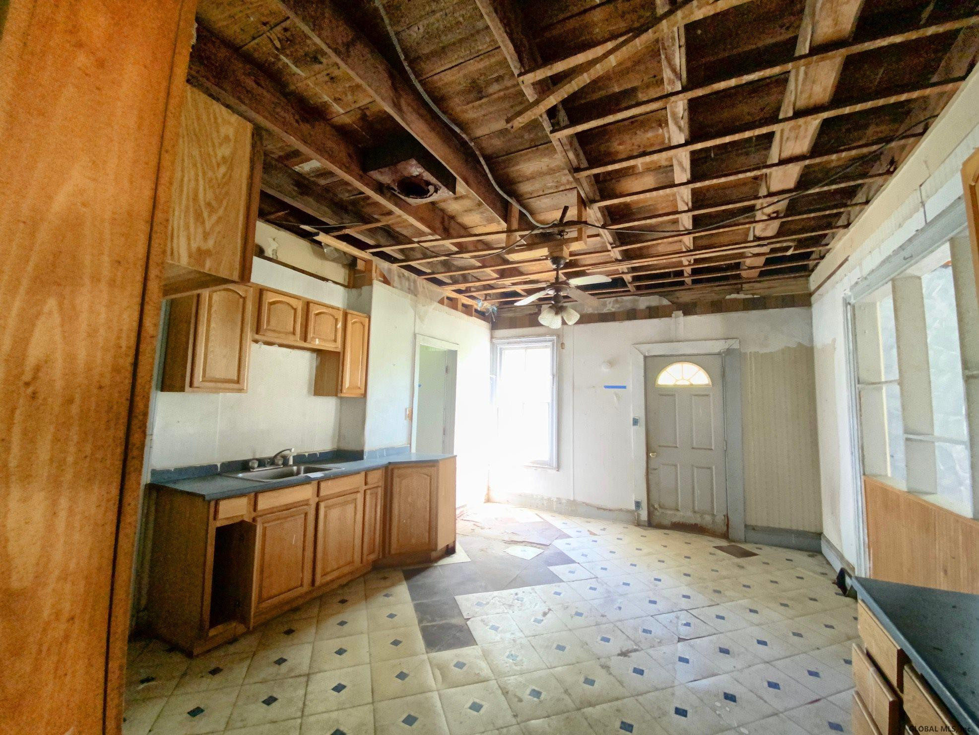 98 Lasher Road Bethlehem, NY 12158 - Photo 10 of 22 Photo 10