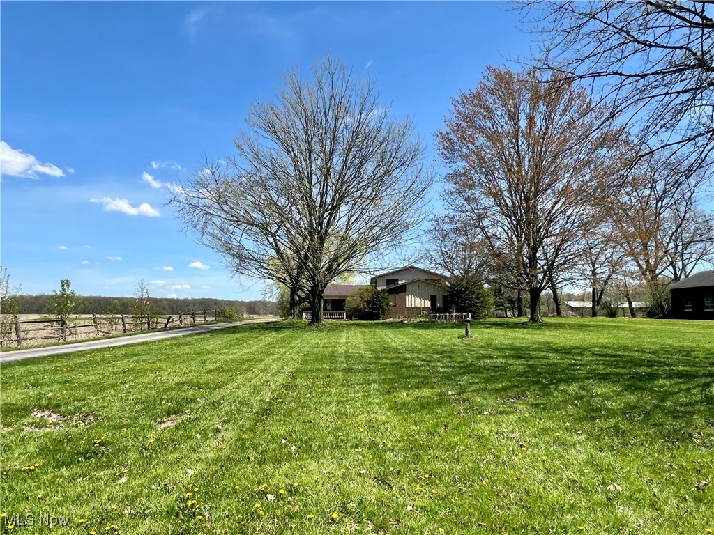 16519 Diagonal Road Lagrange, OH 44050 - Photo 3 of 50
