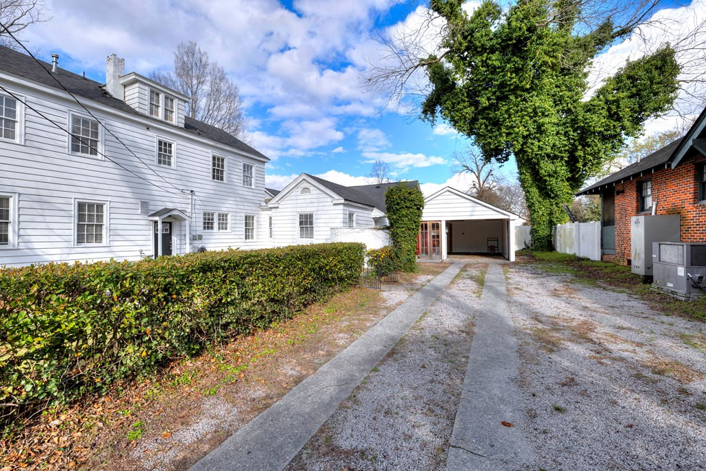 348 West Calhoun Street Sumter, SC 29150 - Photo 8 of 53