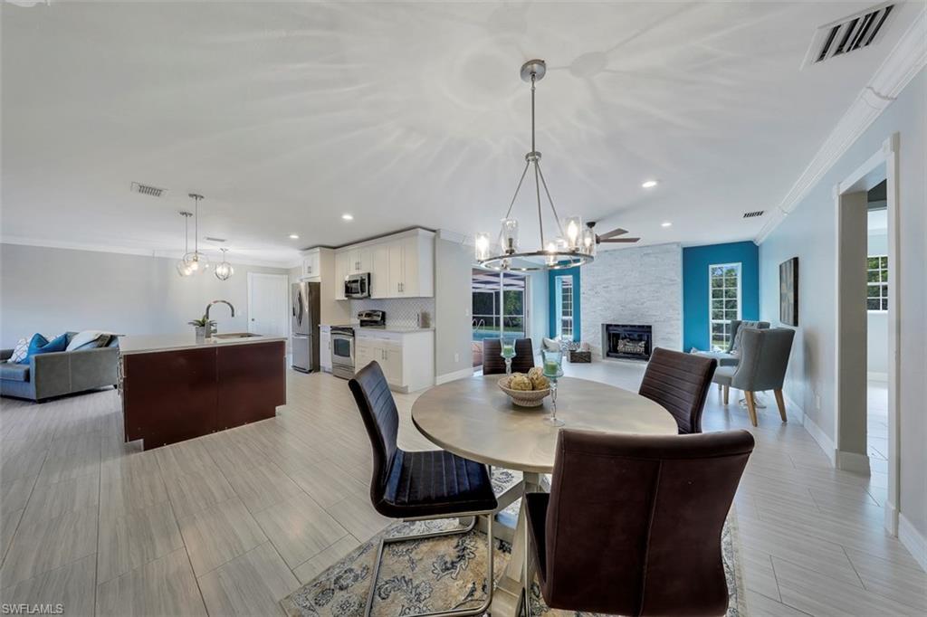 2217 44th Terrace Southwest Naples, FL 34116 - Photo 3 of 22 Gallery Image 3