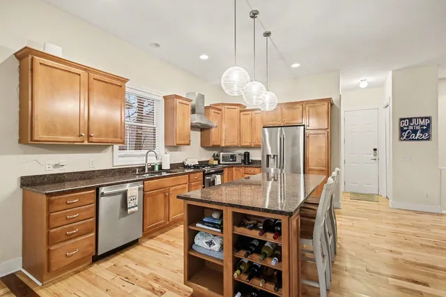 $700,000 | 6288 Hawthorne Court, Saugatuck, MI 49453