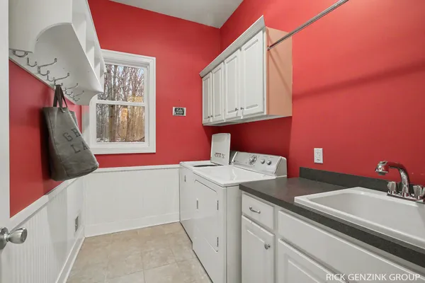 $694,500 | 6288 Hawthorne Court, Saugatuck, MI 49453