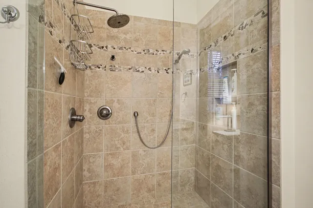 $700,000 | 6288 Hawthorne Court, Saugatuck, MI 49453