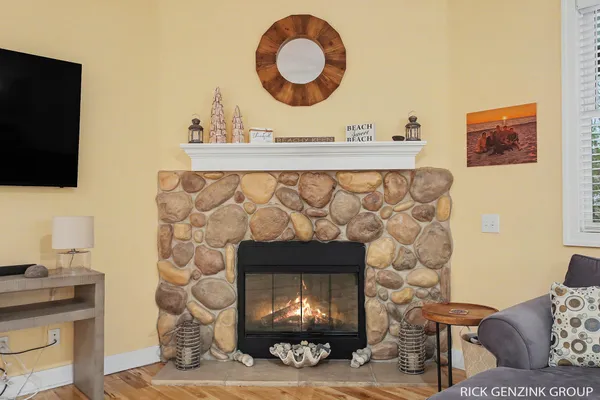 $694,500 | 6288 Hawthorne Court, Saugatuck, MI 49453