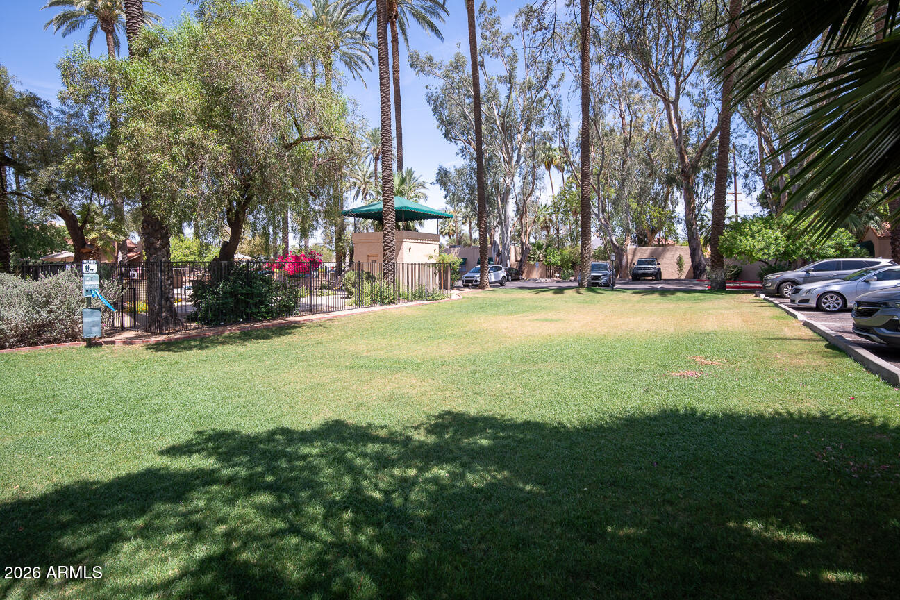 4540 North 44th Street, Unit 50 Phoenix, AZ 85018 - Photo 27 of 31 a view of a playground with basketball court