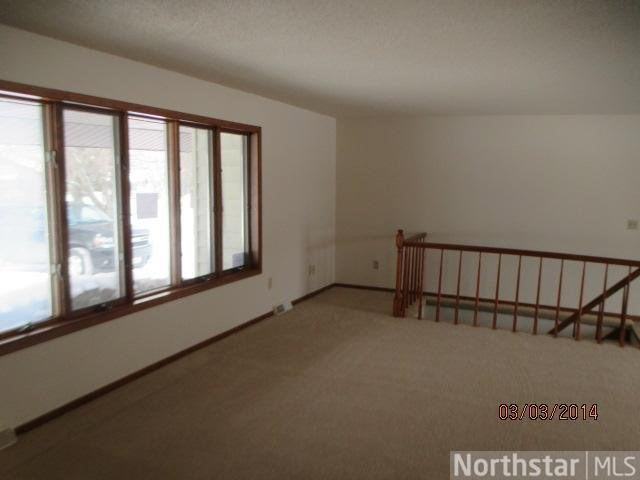 375 Lawrence Street Prescott, WI 54021 - Photo 4 of 15 Gallery Image 4