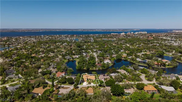 $910,900 | 12423 McGregor Woods Circle, Fort Myers, FL 33908