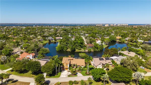 $910,900 | 12423 McGregor Woods Circle, Fort Myers, FL 33908