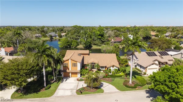 $910,900 | 12423 McGregor Woods Circle, Fort Myers, FL 33908
