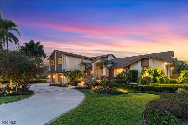 $910,900 | 12423 McGregor Woods Circle, Fort Myers, FL 33908