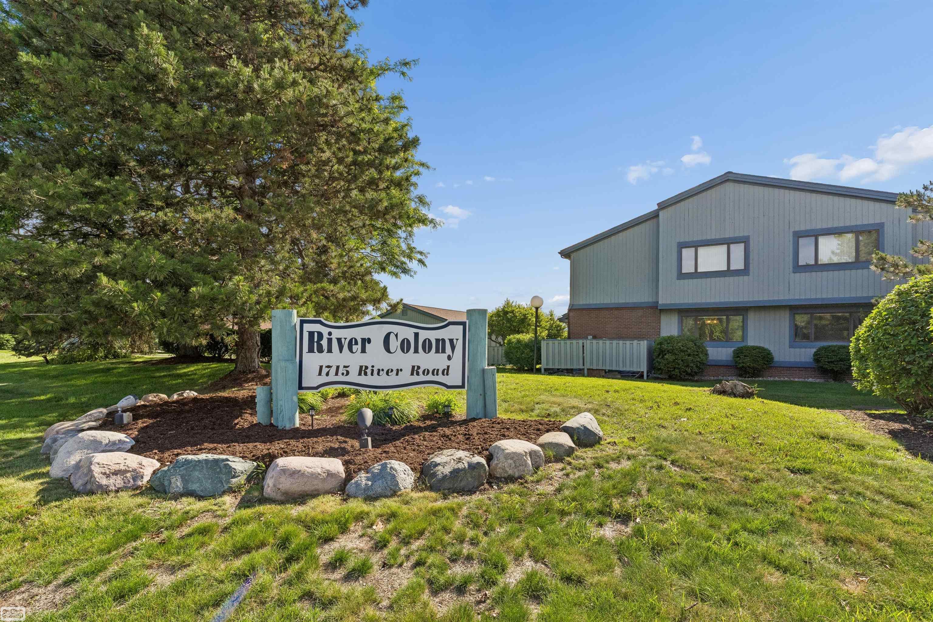 1715 River Road St. Clair, MI 48079 - Photo 12 of 34