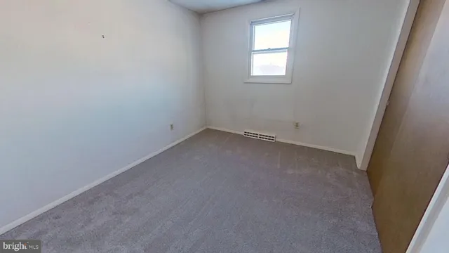 $1,350 | 141 Oak Manor Drive, York, PA 17402