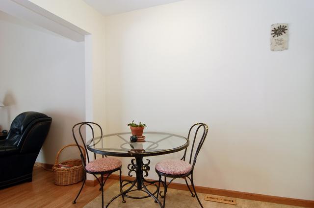 863 Barlina Road, Unit 863 Crystal Lake, IL 60014 - Photo 6 of 10