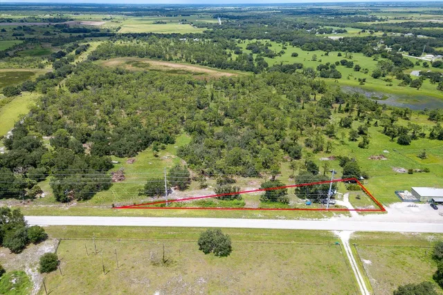 a view of a garden with a lake