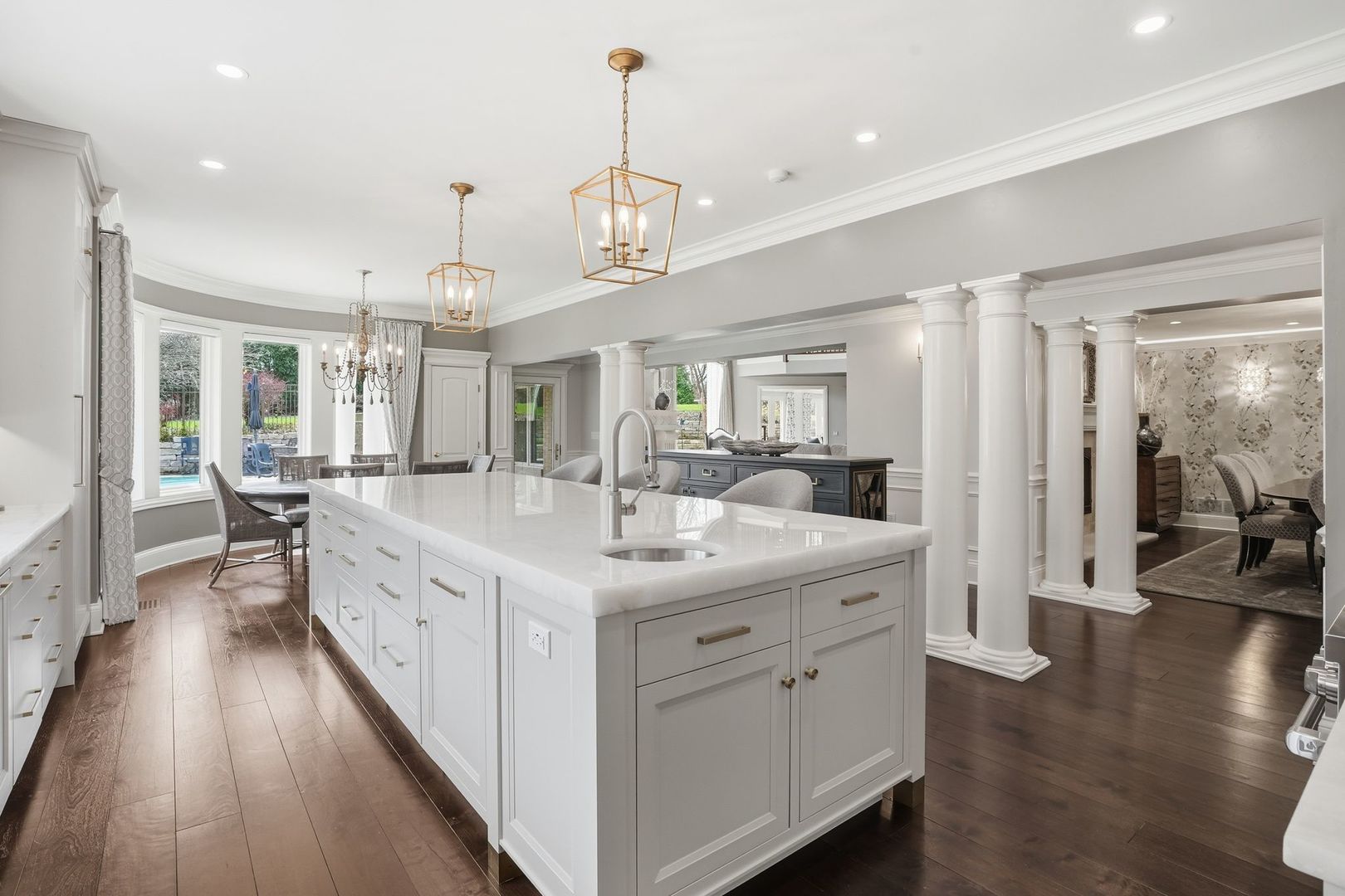 1877 Banbury Road Inverness, IL 60067 - Photo 9 of 50