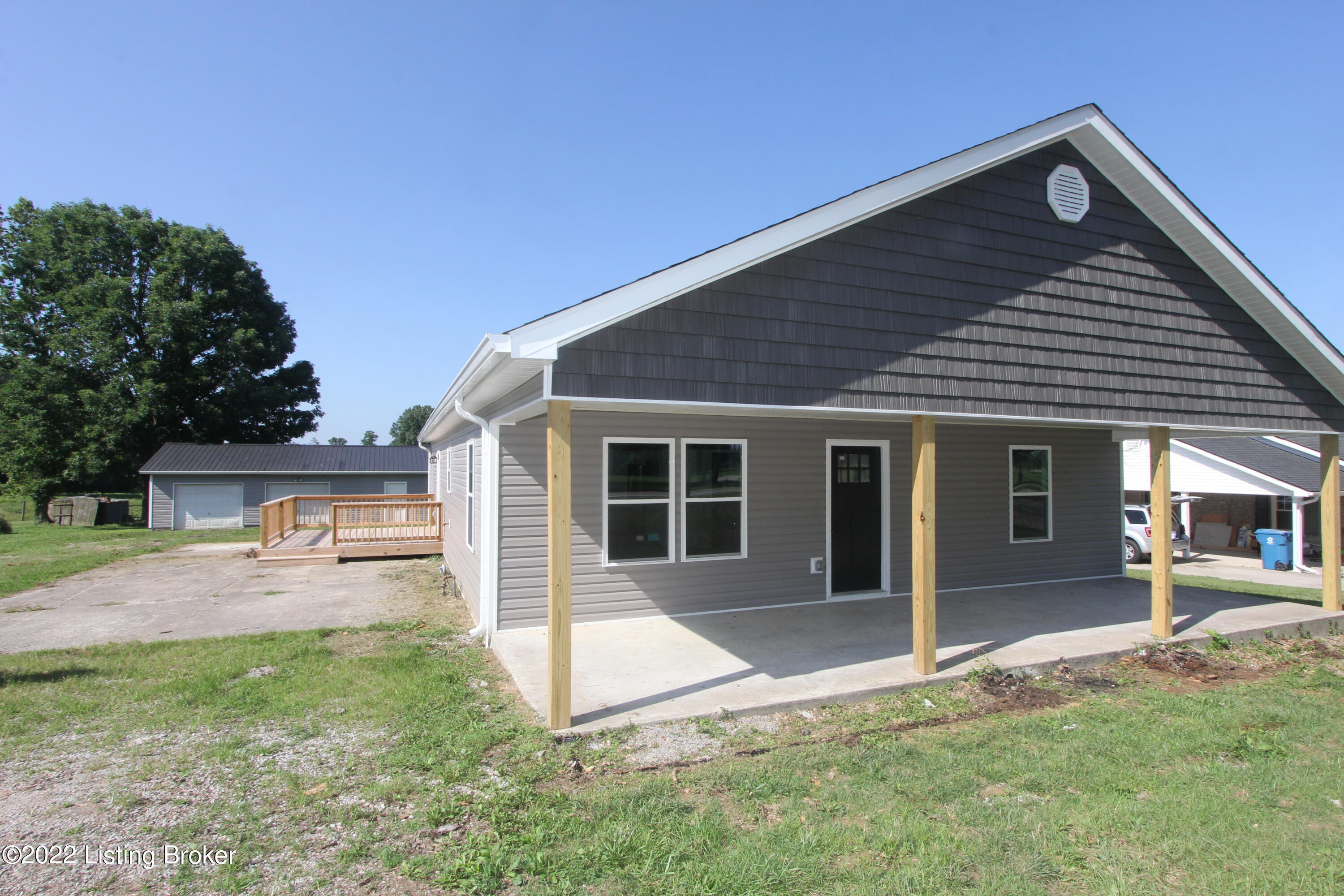 1699 Graefenburg Road Lawrenceburg, KY 40342 - Photo 2 of 23 House&Garage