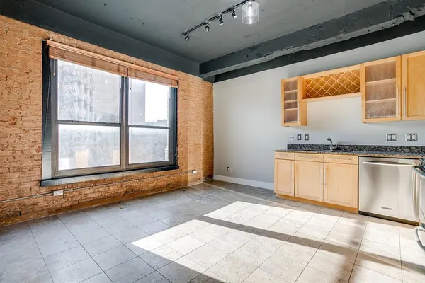 $1,600 | 910 Houston Street, Unit 301, Fort Worth, TX 76102