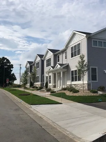 $2,295 | 3634 Angelus Way, Cross Plains, WI 53528