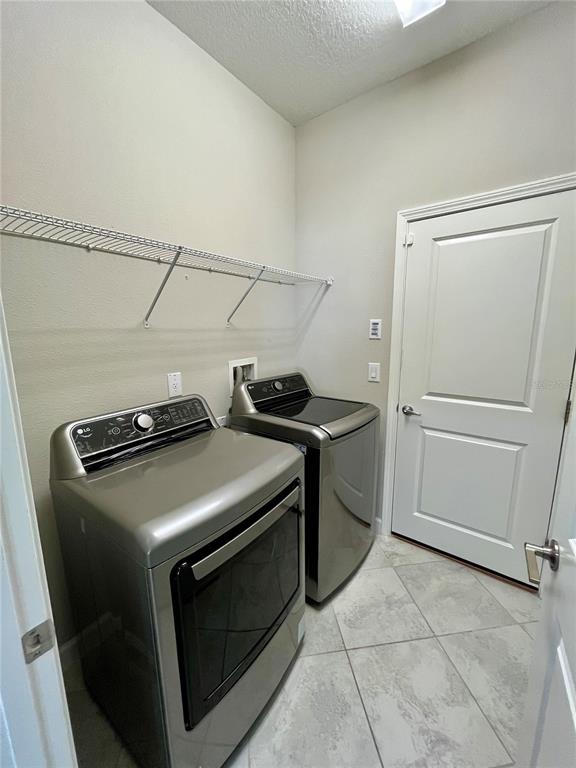 25149 Lambrusco Loop Lutz, FL 33559 - Photo 13 of 31
