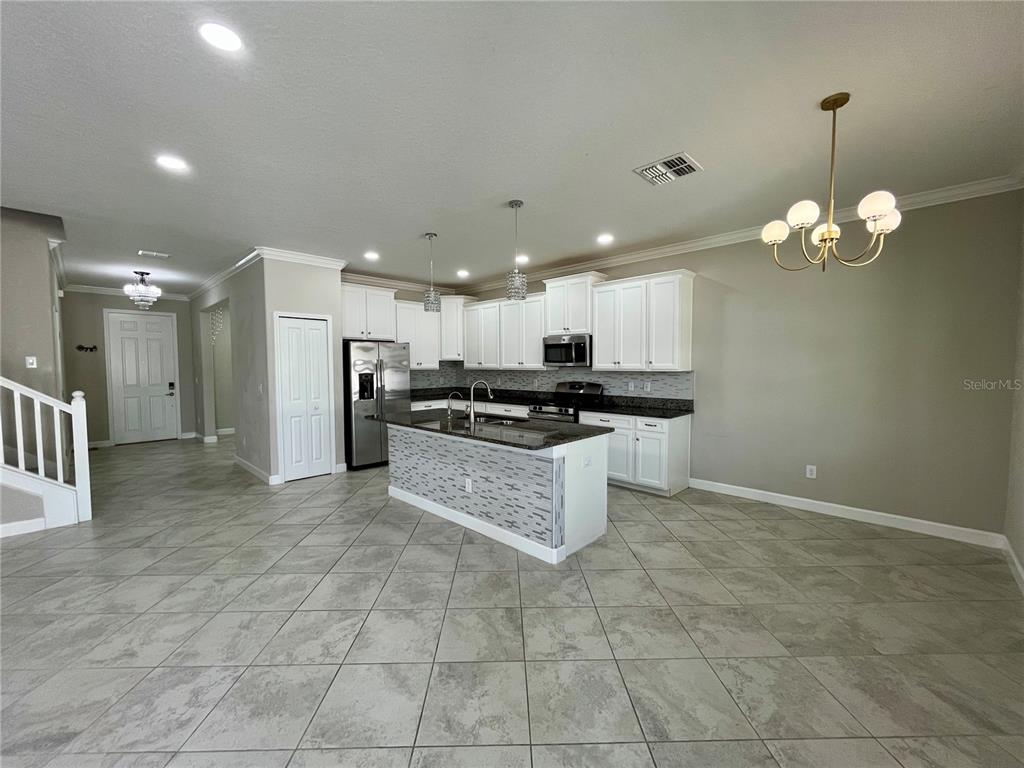 25149 Lambrusco Loop Lutz, FL 33559 - Photo 6 of 31