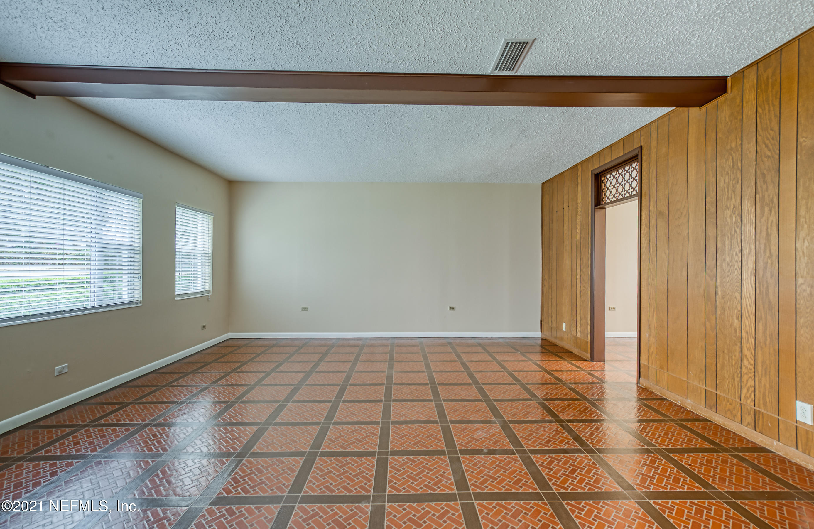 1043 Chapeau Road Jacksonville, FL 32211 - Photo 13 of 50 7E03C613-AA25-4086-A036-BE515081C937