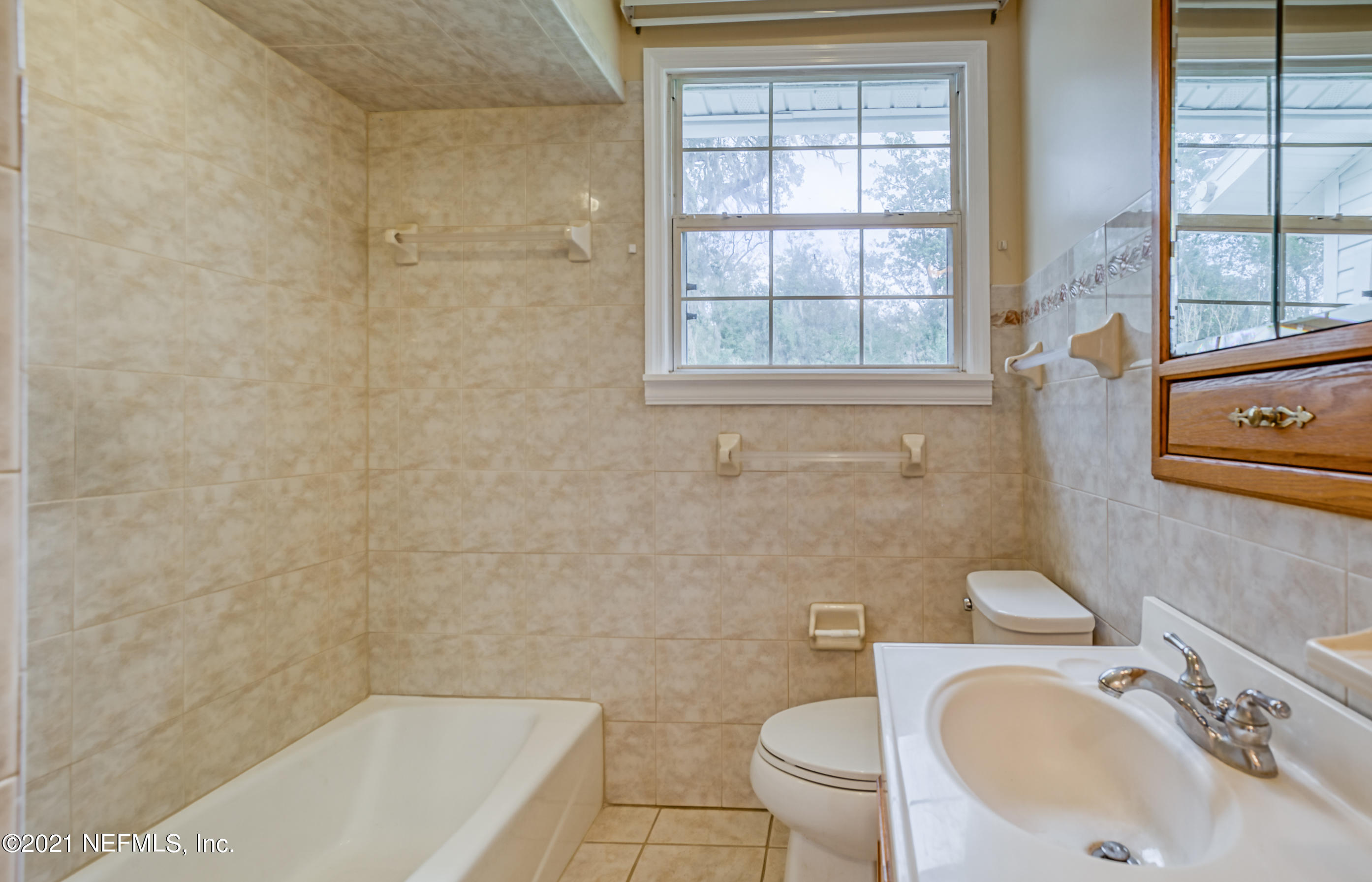 1043 Chapeau Road Jacksonville, FL 32211 - Photo 19 of 50 638BE7D9-5CA6-490D-A7F2-6814CD47B7AB
