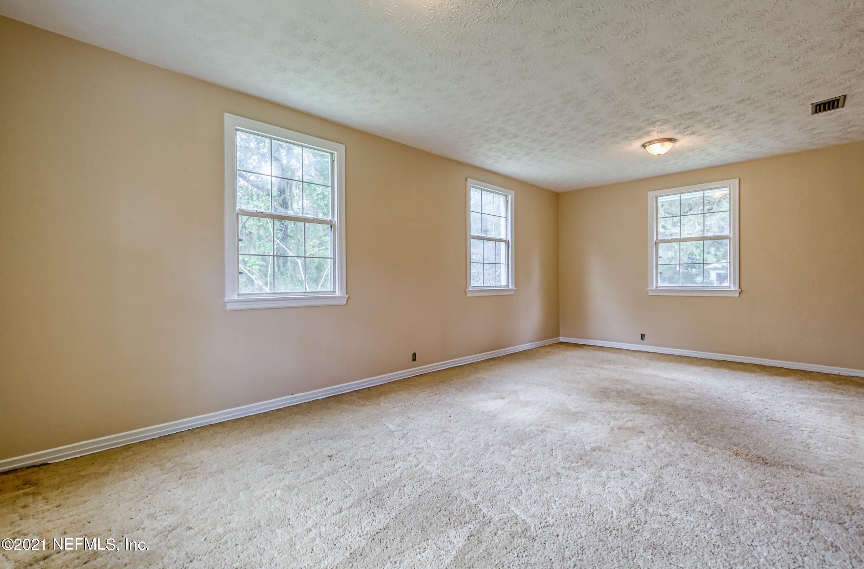 1043 Chapeau Road Jacksonville, FL 32211 - Photo 22 of 50 07588BC2-7E5D-4D01-BDD1-8493268729E4