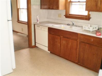 439 North Indiana Street Griffith, IN 46319 - Photo 5 of 10 398x298