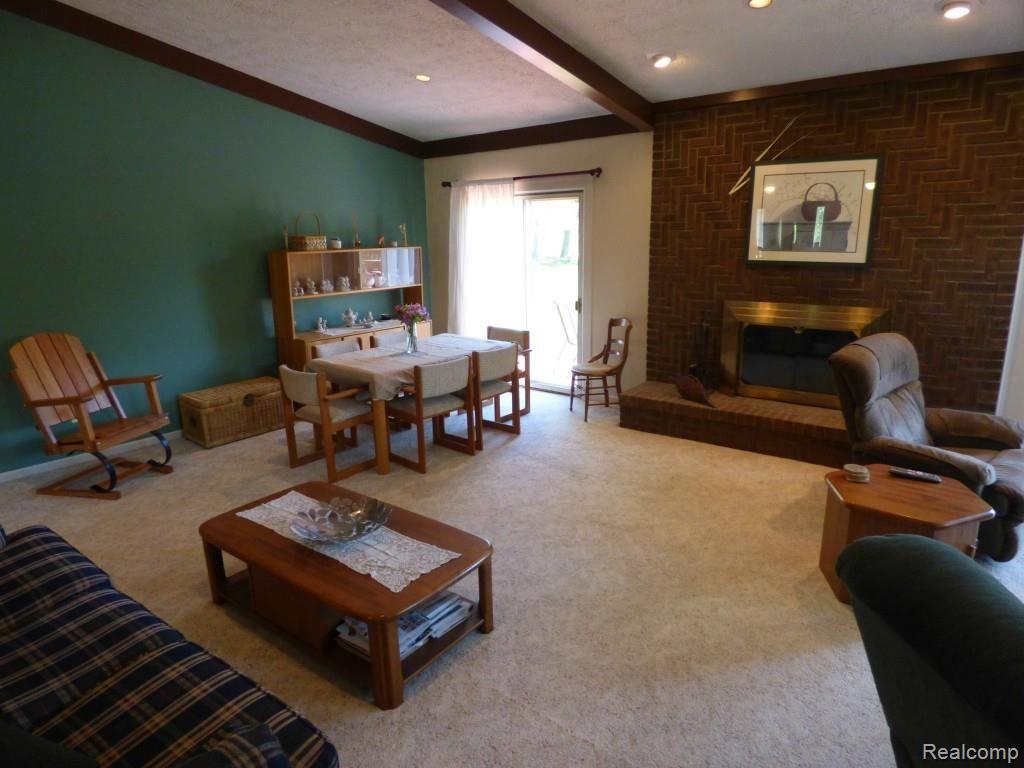 898 Timberline Drive Rochester Hills, MI 48309 - Photo 10 of 57