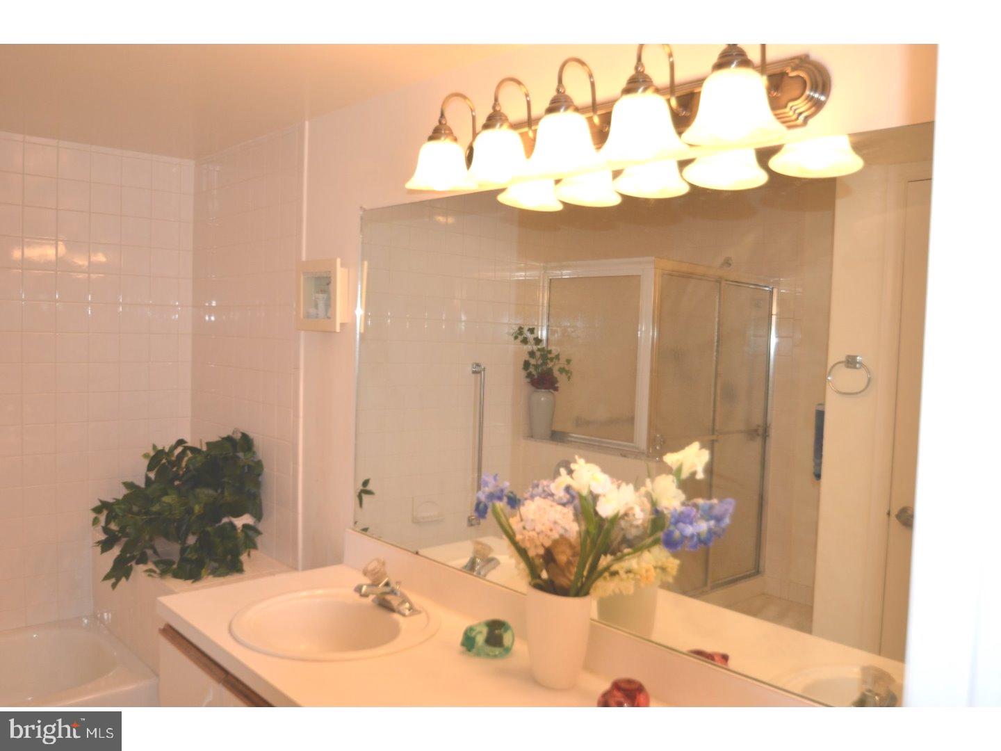 2 Hempstead Road, Unit B Monroe Township, NJ 08831 - Photo 11 of 21 Gallery Image 11