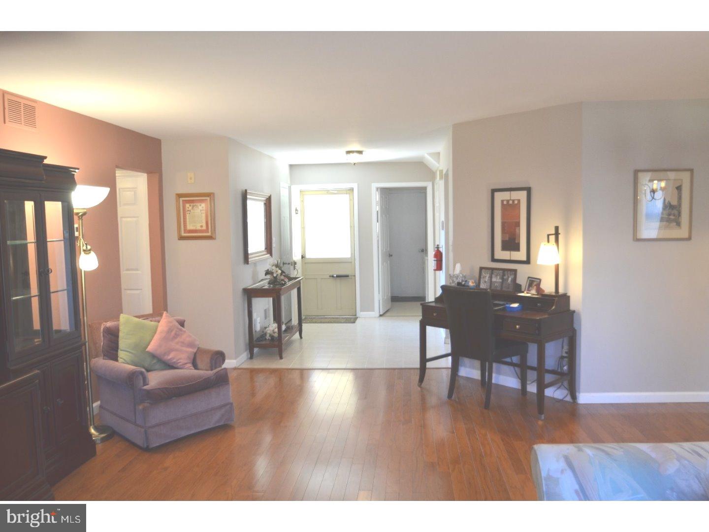 2 Hempstead Road, Unit B Monroe Township, NJ 08831 - Photo 5 of 21 Gallery Image 5