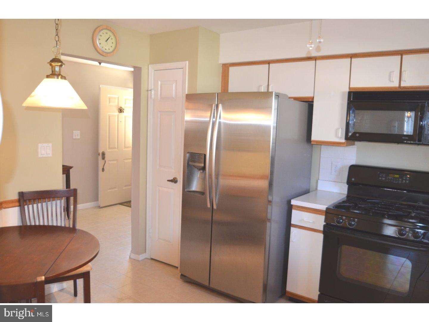 2 Hempstead Road, Unit B Monroe Township, NJ 08831 - Photo 8 of 21 Gallery Image 8